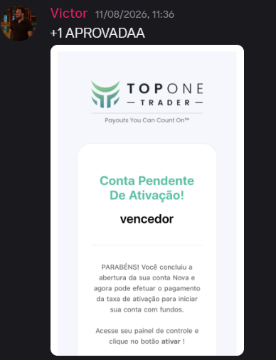 Mensagem do Victor no Discord em 11/08/2026 com a aprovação na Top One Trader